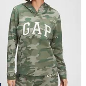 Gap Logo Hoodie In Green Camo - Size Small - New With Tag